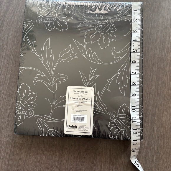 NWT Black and White Floral Patterned Photo Album - Picture 9 of 10